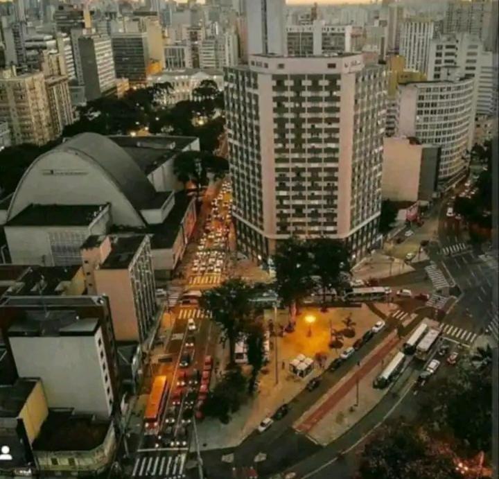 Апартаменты Apart Luxo No Centro Com Hidromassagem Куритиба Экстерьер фото